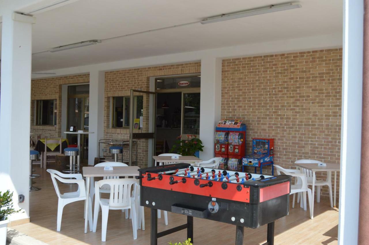 לידו די פרמו Camping Tre Archi מראה חיצוני תמונה