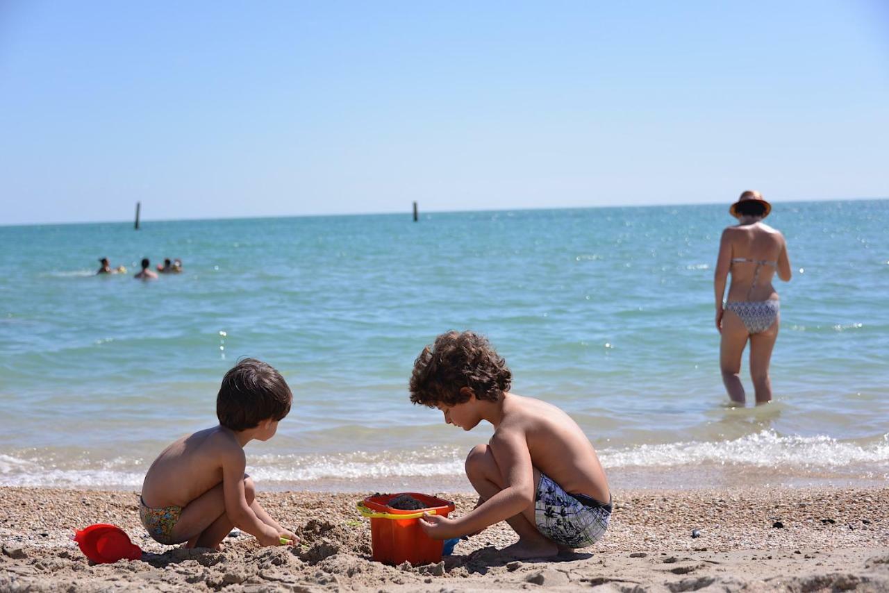 לידו די פרמו Camping Tre Archi מראה חיצוני תמונה
